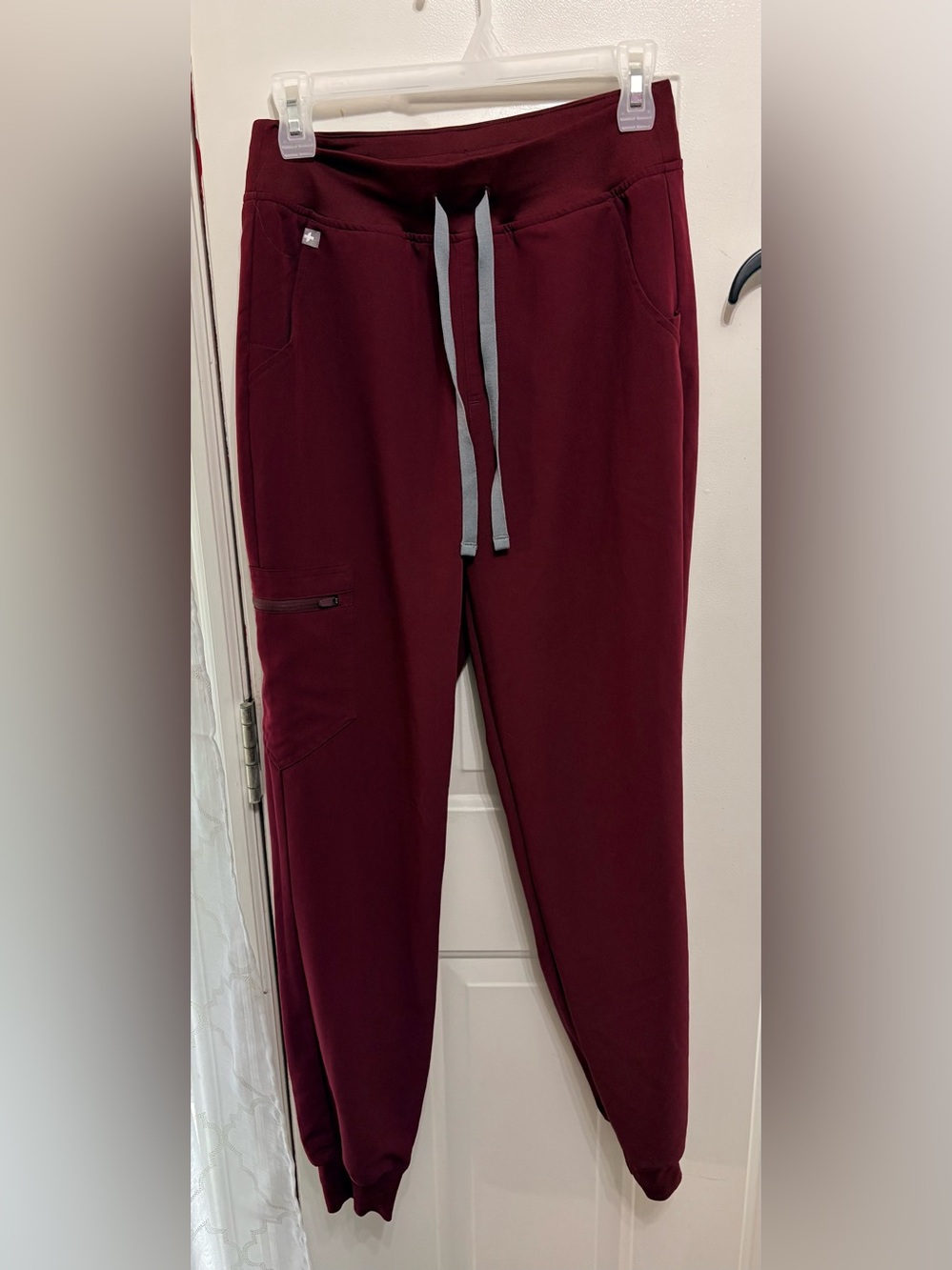 Figs Zamora small tall joggers.